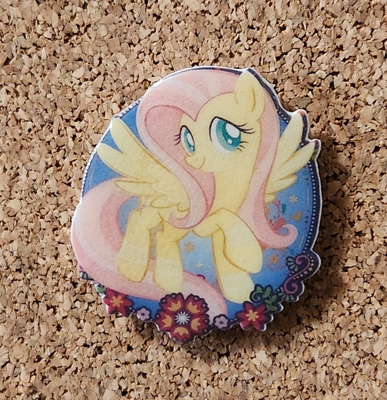Fluttershy Pin - Picture 1 of 2